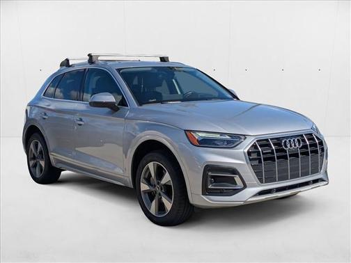 2022 Audi Q5 40 Premium Plus