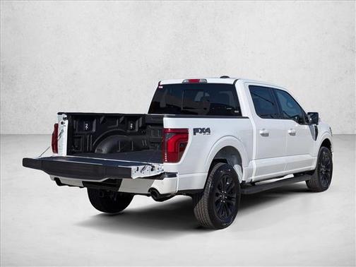 Star White Metallic Tri-Coat 2026 Ford F-150 Lariat