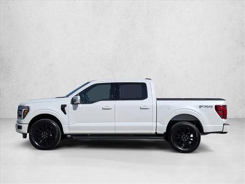 Star White Metallic Tri-Coat 2026 Ford F-150 Lariat