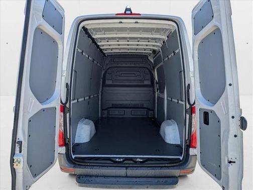 2020 Mercedes-Benz Sprinter 2500 Standard Roof