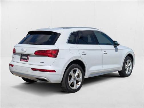 2020 Audi Q5 45 Premium Plus