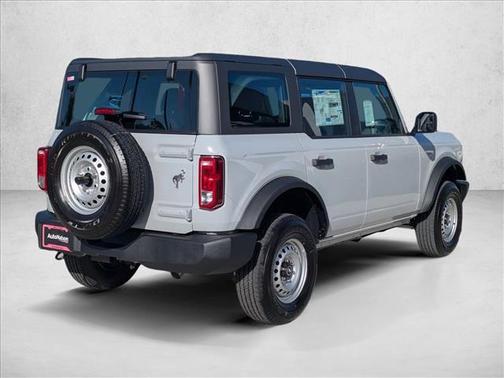 Avalanche Gray 2026 Ford Bronco Base 4 Door 4x4
