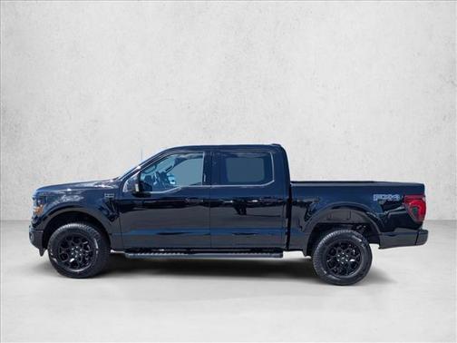 Agate Black Metallic 2026 Ford F-150 XLT