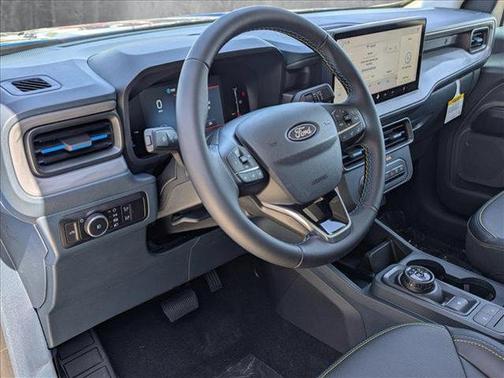 2025 Ford Maverick Lobo Standard