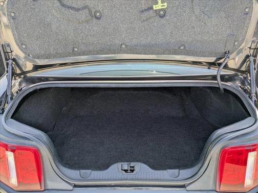 2012 Ford Mustang V6