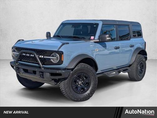 Azure Gray Metallic Tri-Coat 2024 Ford Bronco Wildtrak