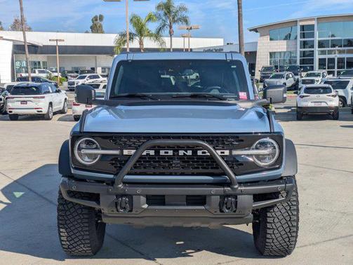 Azure Gray Metallic Tri-Coat 2024 Ford Bronco Wildtrak