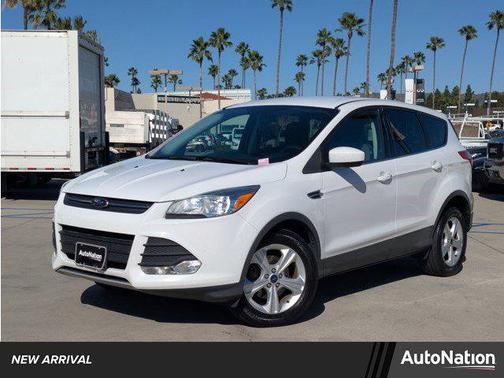 Oxford White 2015 Ford Escape SE