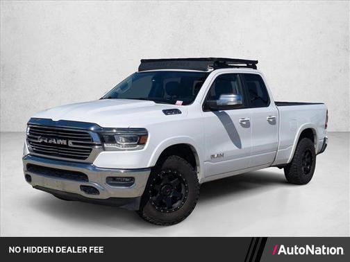 Bright White Clearcoat 2020 RAM 1500 Laramie