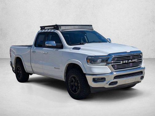 Bright White Clearcoat 2020 RAM 1500 Laramie
