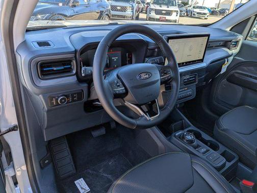 Space White Metallic 2026 Ford Maverick Lobo Standard