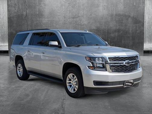 2017 Chevrolet Suburban LT