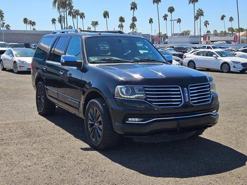 2015 Lincoln Navigator Base