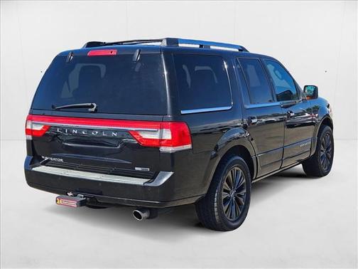2015 Lincoln Navigator Base