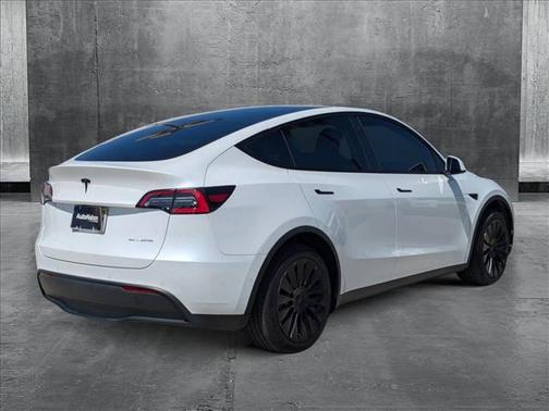2020 Tesla Model Y Long Range