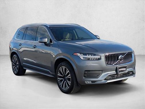 2020 Volvo XC90 T5 Momentum
