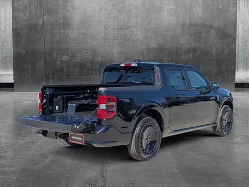 2025 Ford Maverick Lobo Standard