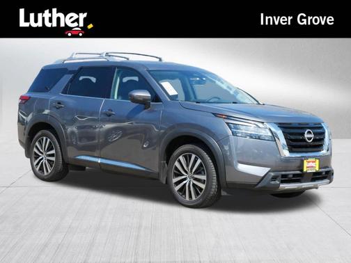 2024 Nissan Pathfinder Platinum