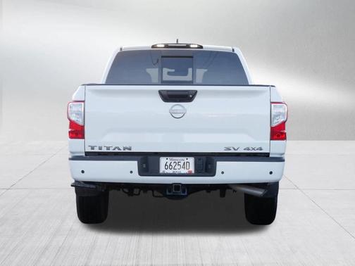 2024 Nissan Titan SV