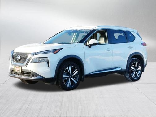 2022 Nissan Rogue SL