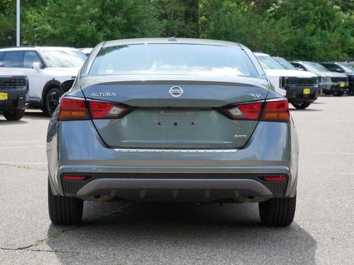 Gun Metallic 2021 Nissan Altima 2.5 SV