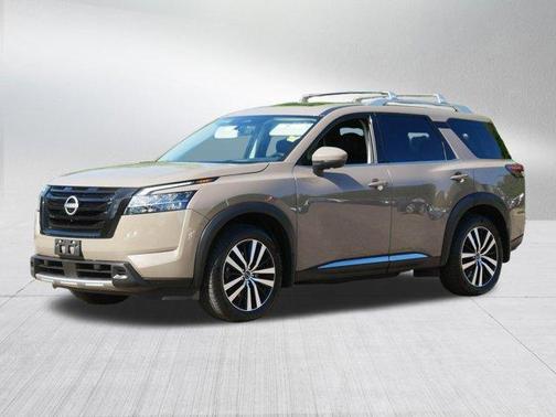 Baja Storm 2023 Nissan Pathfinder Platinum