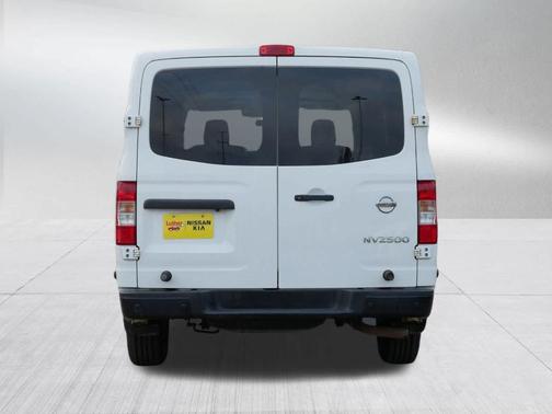 2020 Nissan NV Cargo NV2500 HD SV V6/SV V8