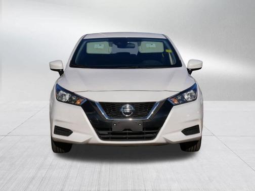 2022 Nissan Versa 1.6 SV