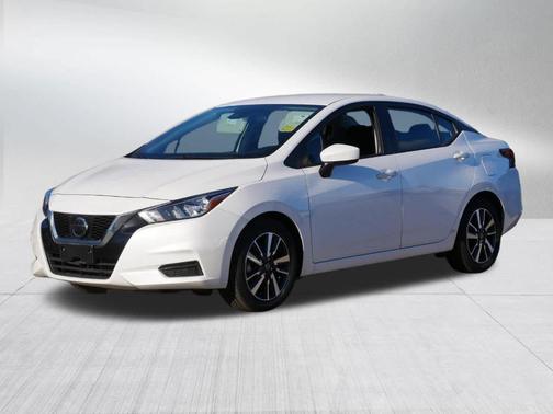 2022 Nissan Versa 1.6 SV