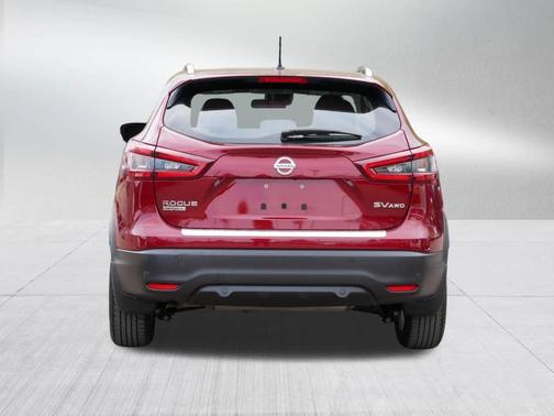 2022 Nissan Rogue Sport SV