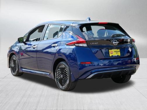2023 Nissan Leaf SV PLUS