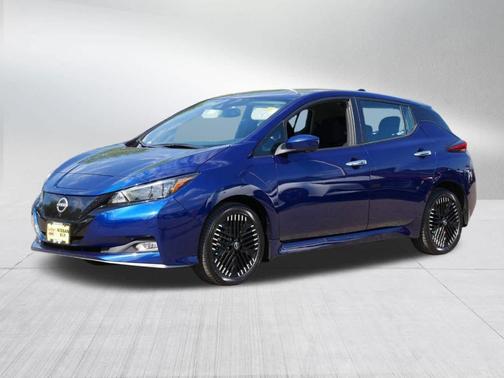 2023 Nissan Leaf SV PLUS