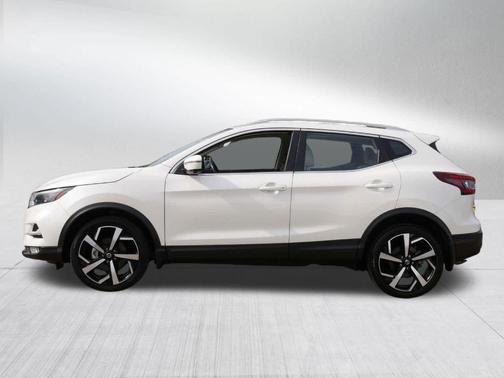 2021 Nissan Rogue Sport SL
