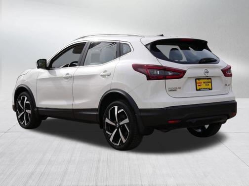 2021 Nissan Rogue Sport SL
