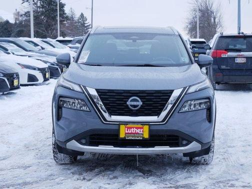 2022 Nissan Rogue Platinum