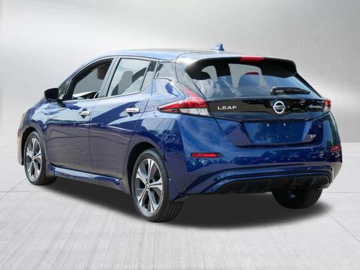 2022 Nissan Leaf SV