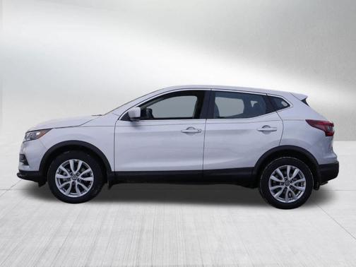 2022 Nissan Rogue Sport S