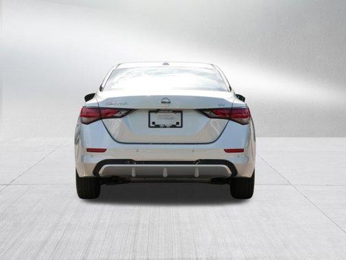 Brilliant Silver Metallic 2023 Nissan Sentra SV