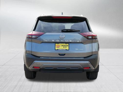 2022 Nissan Rogue SL