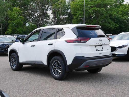 2022 Nissan Rogue S