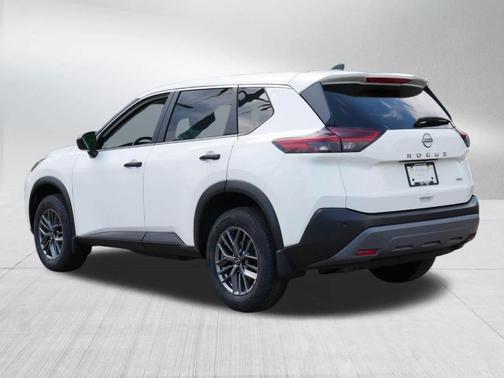 2022 Nissan Rogue S