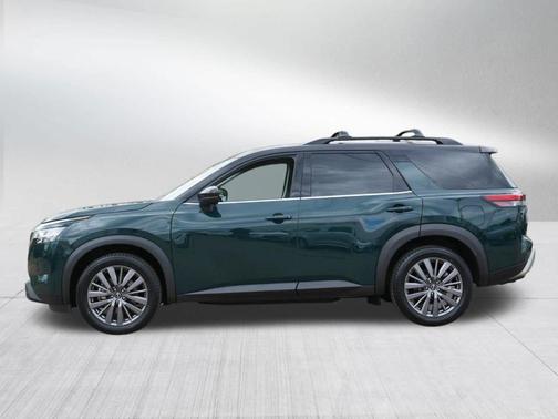 2 Tone Green / Black Roof 2023 Nissan Pathfinder SL