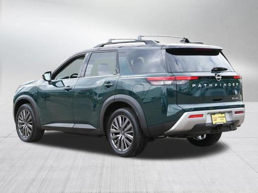 2 Tone Green / Black Roof 2023 Nissan Pathfinder SL