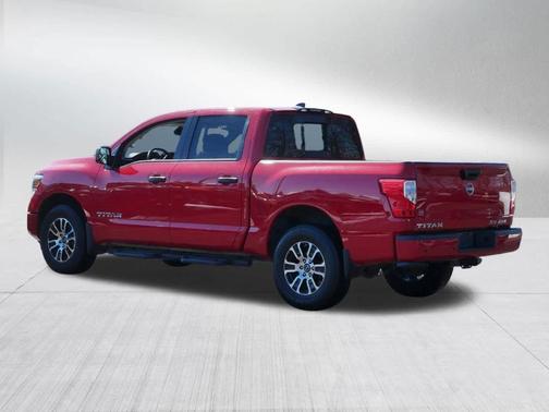 2024 Nissan Titan SV