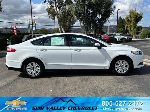 2014 Ford Fusion S