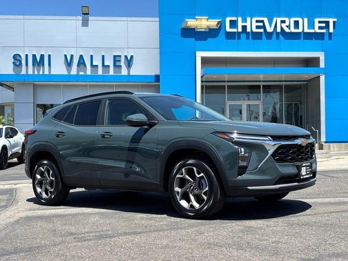 2025 Chevrolet Trax LT