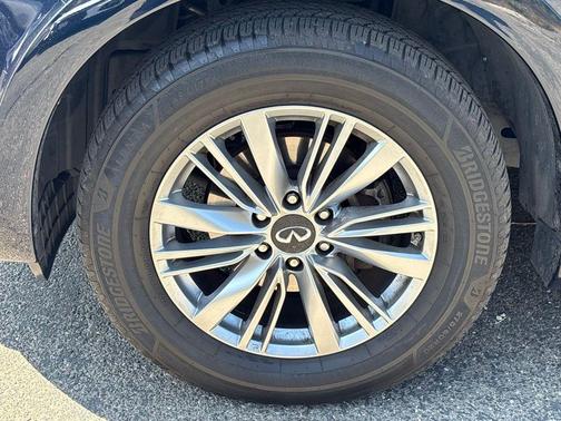 2020 INFINITI QX80 Luxe