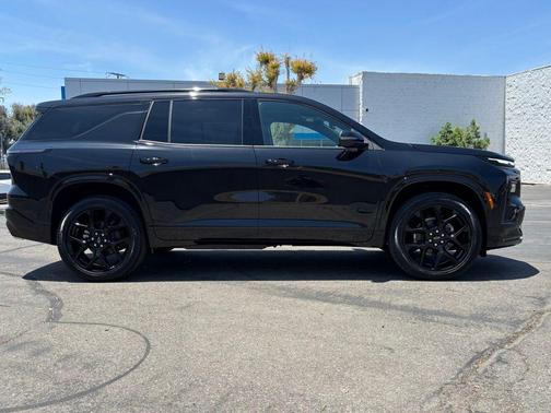 2025 Chevrolet Traverse RS
