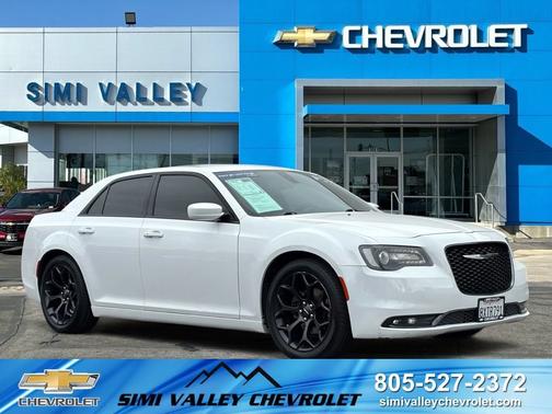 Bright White Clearcoat 2019 Chrysler 300 300S