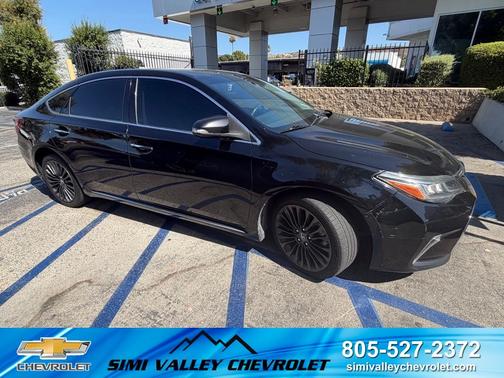 Midnight Black Metallic 2018 Toyota Avalon Touring
